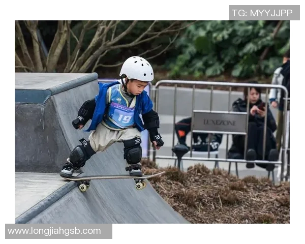 成都滑板队防守表现分析与战术调整探讨