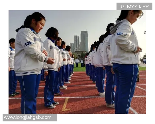 北京足球队的成长之路：从青涩起步到辉煌成就的纪实故事