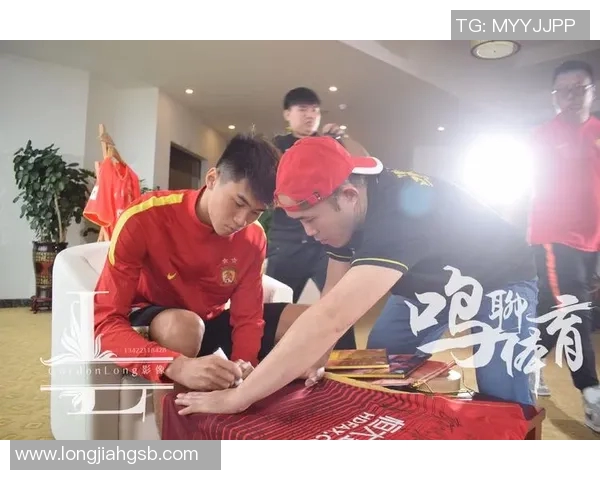 广州网球队的崛起之路:从默默无闻到联赛强队的成长历程 广州网球队的崛起之路:从默默无闻到联赛强队的成长历程